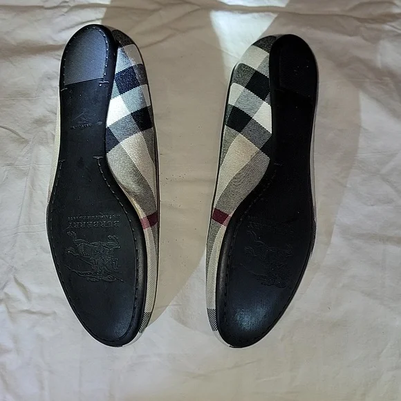BURBERRY LOAFERS/BALLERINA SLIPPERS FOR WOMEN U.S. Size 7 (37). - Picture 4 of 10